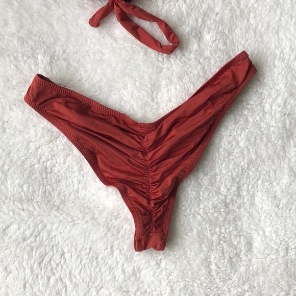 Two piece bikini - Picture 2 of 3